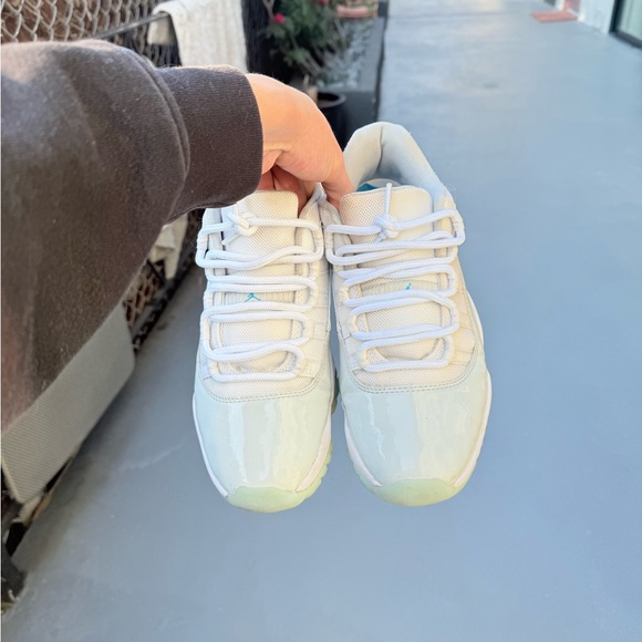 Mens shoes size 10 mens Jordan shoes mens jordan 11 low men’s Jordan low Jordan - Picture 5 of 12